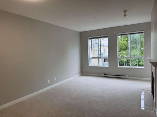 308-5835 Hampton Place E, Vancouver, BC - Indoor Photo Showing Other Room