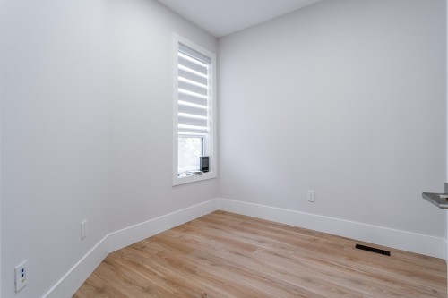 3409 Victoria Drive, Coquitlam, BC - Indoor Photo Showing Other Room