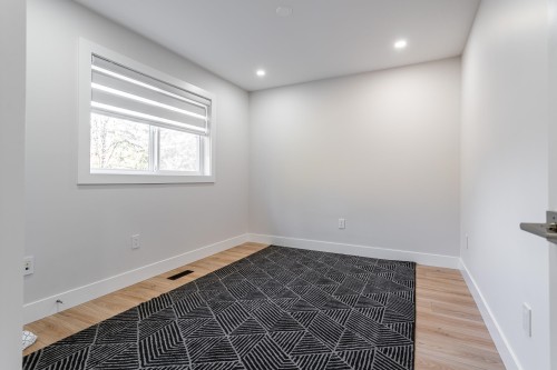 3409 Victoria Drive, Coquitlam, BC - Indoor Photo Showing Other Room