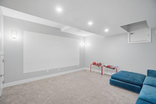 1402 Shay Street, Coquitlam, BC - Indoor