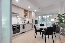 41*-422 3rd Street ENorth Vancouver, BC V7L 1G2