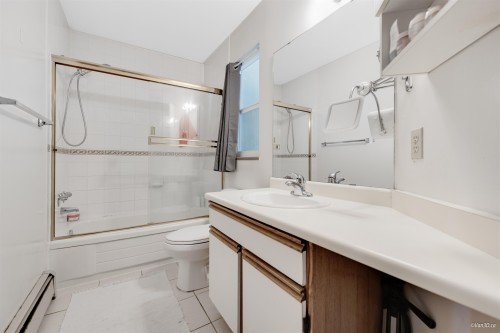 Back unit-8607 Selkirk Street , Vancouver, BC V6P 4J2 5