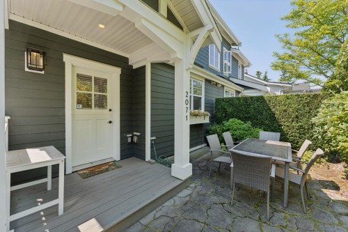 2071 Esquimalt Avenue, West Vancouver, BC - Outdoor With Deck Patio Veranda With Exterior