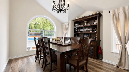 20516 124A Avenue, Maple Ridge, BC - Indoor Photo Showing Dining Room