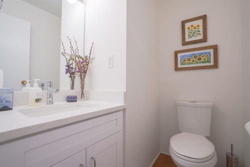 1346 Laburnum Street, Vancouver, BC - Indoor Photo Showing Bathroom