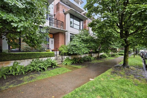 288 11Th Avenue E, Vancouver, BC 
