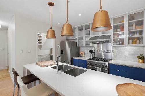 288 11Th Avenue E, Vancouver, BC 