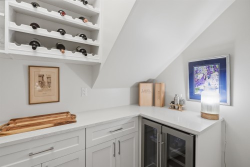 288 11Th Avenue E, Vancouver, BC 