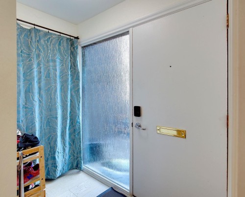 1840 Purcell Way, North Vancouver, BC - Indoor Photo Showing Other Room