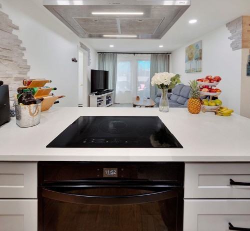 1840 Purcell Way, North Vancouver, BC - Indoor Photo Showing Kitchen With Double Sink