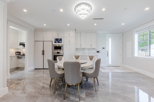 3559 48Th Avenue E, Vancouver, BC - Indoor Photo Showing Dining Room