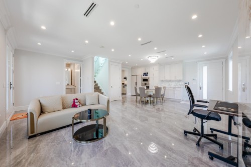 3559 48Th Avenue E, Vancouver, BC - Indoor