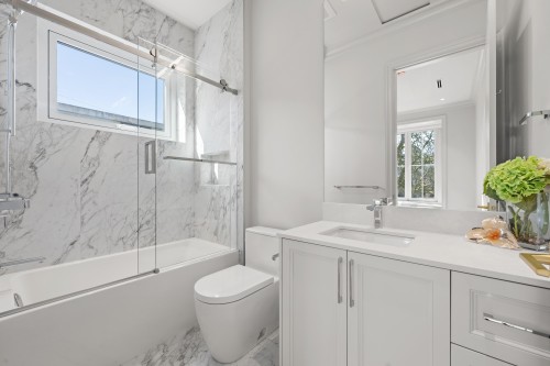 3581 19Th Avenue W, Vancouver, BC - Indoor Photo Showing Bathroom