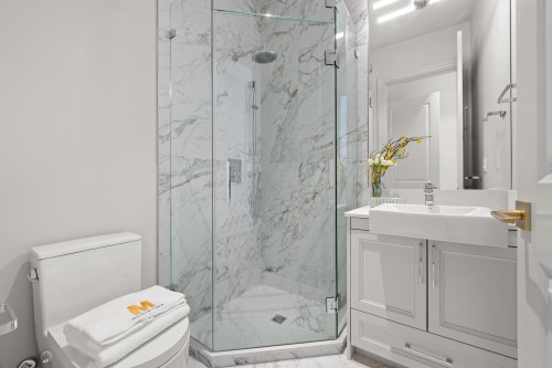 3581 19Th Avenue W, Vancouver, BC - Indoor Photo Showing Bathroom