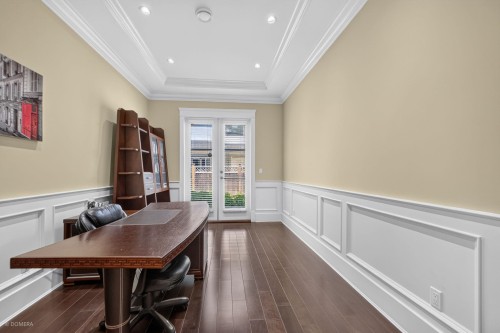 5299 Cranbrook Avenue, Richmond, BC - Indoor