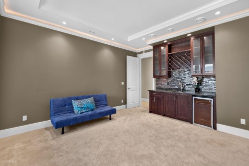5299 Cranbrook Avenue, Richmond, BC - Indoor Photo Showing Other Room