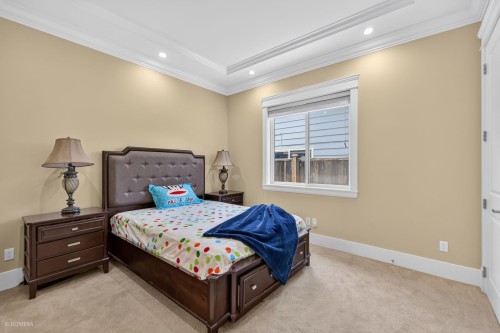 5299 Cranbrook Avenue, Richmond, BC - Indoor Photo Showing Bedroom