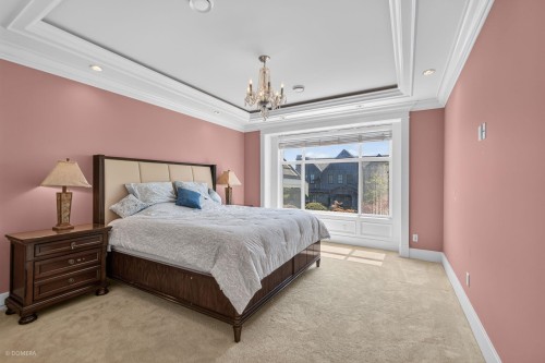 5299 Cranbrook Avenue, Richmond, BC - Indoor Photo Showing Bedroom