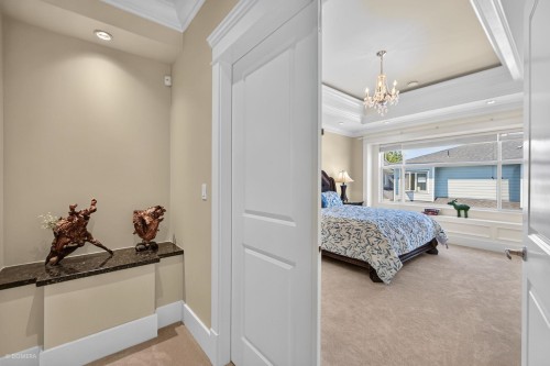 5299 Cranbrook Avenue, Richmond, BC - Indoor Photo Showing Bedroom