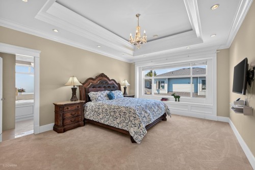 5299 Cranbrook Avenue, Richmond, BC - Indoor Photo Showing Bedroom