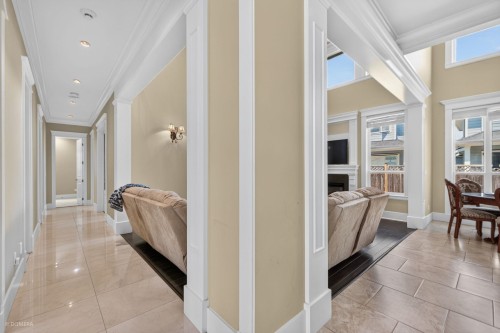 5299 Cranbrook Avenue, Richmond, BC - Indoor Photo Showing Other Room