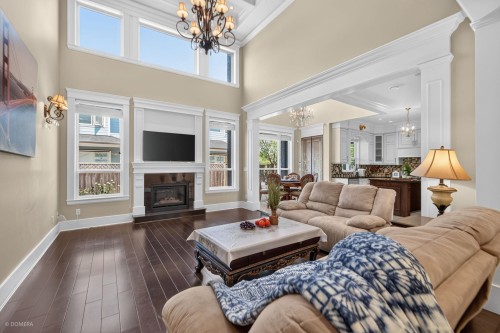 5299 Cranbrook Avenue, Richmond, BC - Indoor Photo Showing Living Room With Fireplace