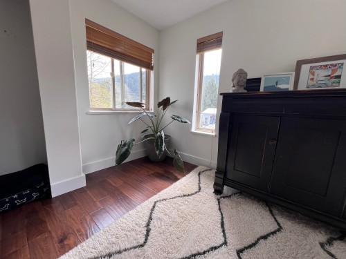 38940 Loggers Lane, Squamish, BC - Indoor