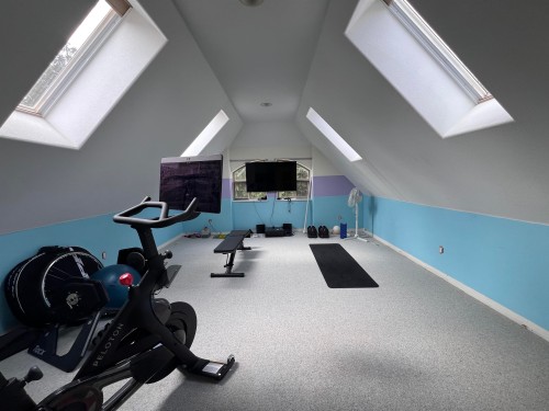 38940 Loggers Lane, Squamish, BC - Indoor Photo Showing Gym Room