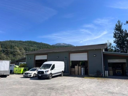 38940 Loggers Lane, Squamish, BC - Outdoor