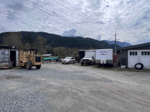 38940 Loggers Lane, Squamish, BC - Outdoor