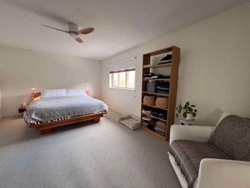 38940 Loggers Lane, Squamish, BC - Indoor Photo Showing Bedroom