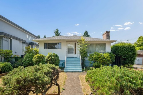 3126 Waverley Avenue, Vancouver, BC - Outdoor