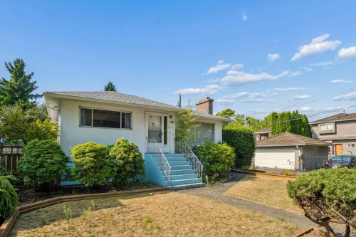 3126 Waverley Avenue, Vancouver, BC - Outdoor