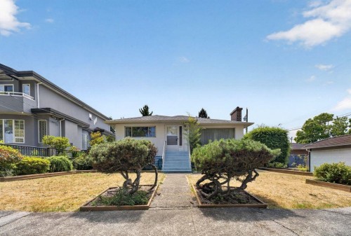 3126 Waverley Avenue, Vancouver, BC - Outdoor