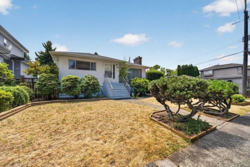 3126 Waverley Avenue, Vancouver, BC - Outdoor
