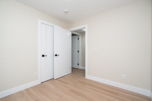 2826 Cheyenne Avenue, Vancouver, BC - Indoor Photo Showing Other Room