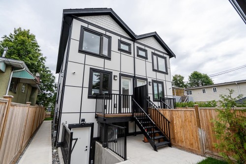 2826 Cheyenne Avenue, Vancouver, BC - Outdoor