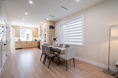 2826 Cheyenne Avenue, Vancouver, BC - Indoor Photo Showing Dining Room