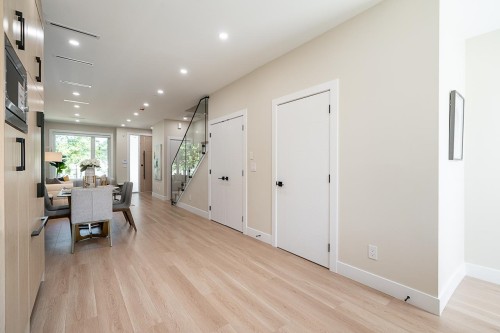 2826 Cheyenne Avenue, Vancouver, BC - Indoor