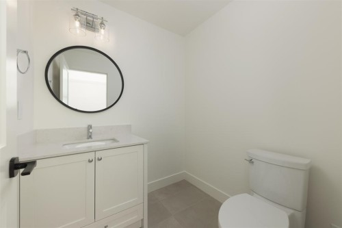 102-903 Edgar Avenue, Coquitlam, BC - Indoor Photo Showing Bathroom