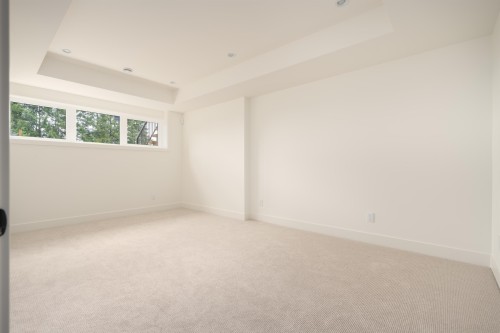 102-903 Edgar Avenue, Coquitlam, BC - Indoor Photo Showing Other Room