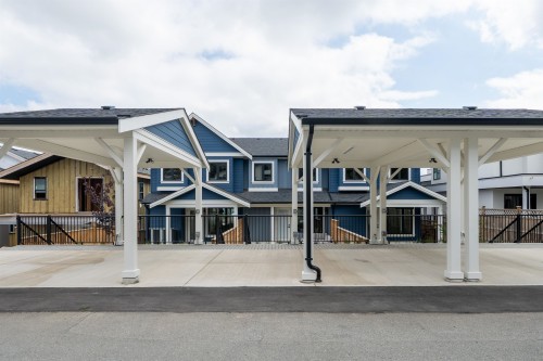102-903 Edgar Avenue, Coquitlam, BC - Outdoor