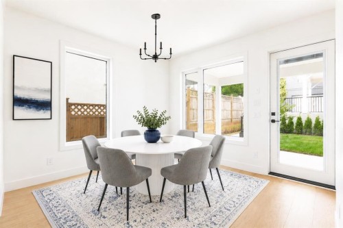 102-903 Edgar Avenue, Coquitlam, BC - Indoor Photo Showing Dining Room