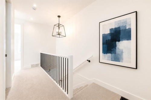 102-903 Edgar Avenue, Coquitlam, BC - Indoor Photo Showing Other Room