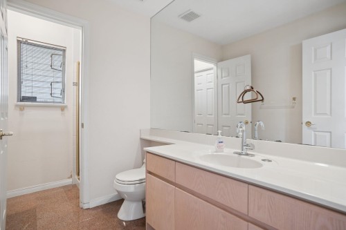 2986 37Th Avenue W, Vancouver, BC - Indoor Photo Showing Bathroom