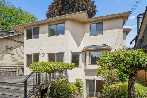 2986 37Th Avenue W, Vancouver, BC - Outdoor