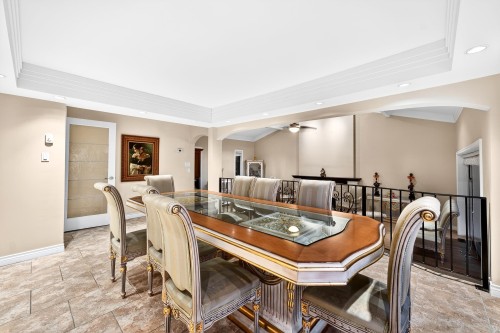 1375 Burnside Road, West Vancouver, BC - Indoor Photo Showing Dining Room