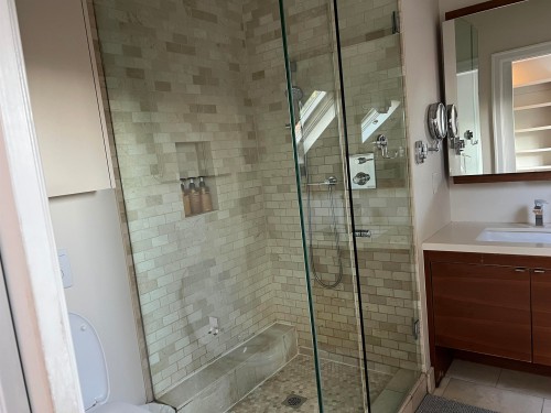 3567 26Th W, Vancouver, BC - Indoor Photo Showing Bathroom