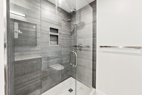 1079 Lillooet Road, North Vancouver, BC - Indoor Photo Showing Bathroom