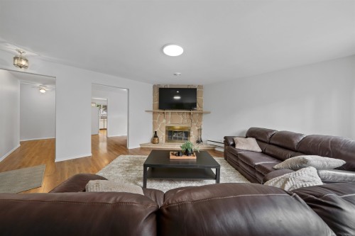 21513 Spring Avenue, Maple Ridge, BC - Indoor Photo Showing Living Room With Fireplace